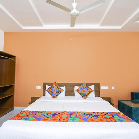 Fabhotel Golden Hitech - Nr Hitech City Hyderabad Ngoại thất bức ảnh