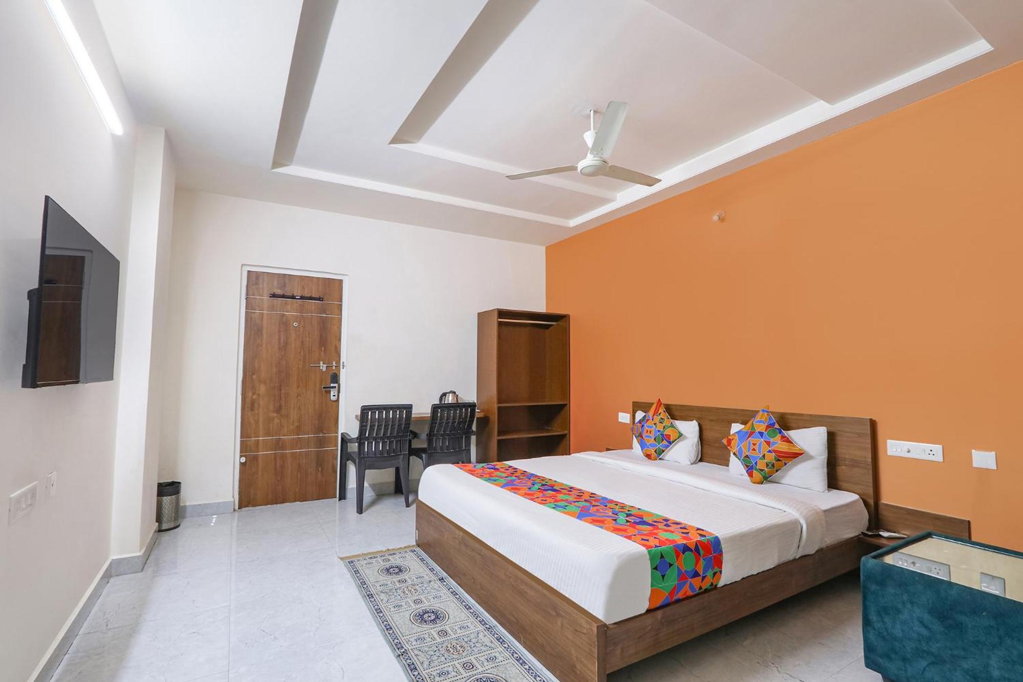 Fabhotel Golden Hitech - Nr Hitech City Hyderabad Ngoại thất bức ảnh